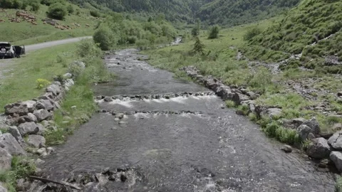Pyrénées Lac d'Oo Stock Footage 305152685