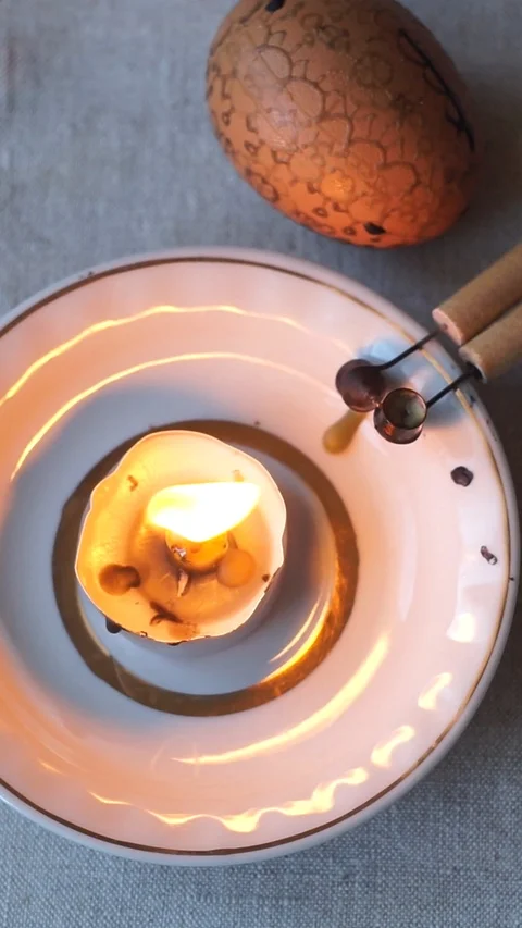 Pysanka painting process 스톡 동영상 125627438