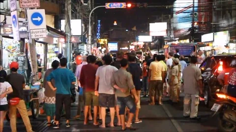 Python on electricity post sparks panic in Thai red light district Vidéo 109394064