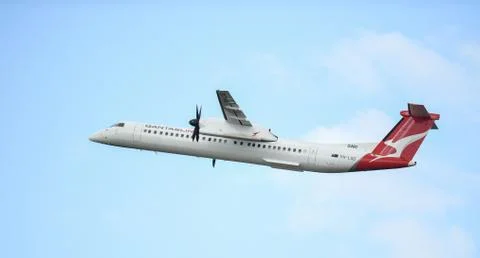 Qantas Dash 8 taking off. Foto stock