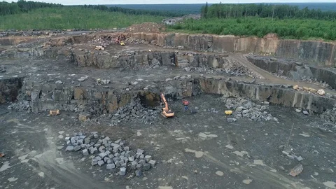 Qarry Video stock 99745433