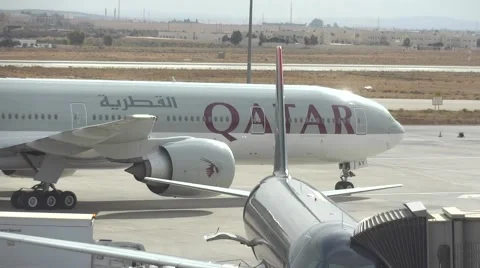 Qatar airplane Stock Footage 46346371