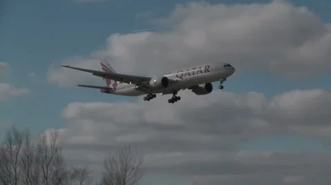 Qatar cargo BOEING 777 landing Stock Footage 1214549