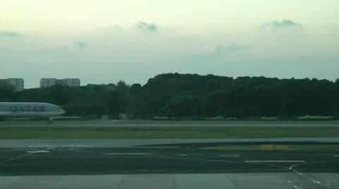 Qatar plane landing Stock Footage 10878917