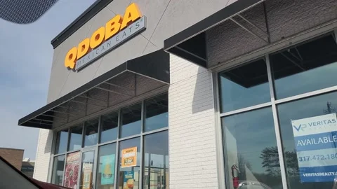 Qdoba Mexican Eats Restaurant Building Street Vidéo 238361587
