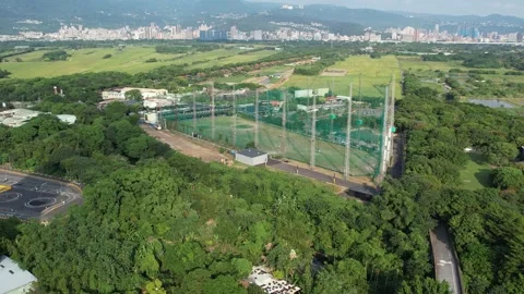 Qiao Da Driving Range, Golf Course in Guandu, Beitou, Taipei, Aerial Видео 344255317