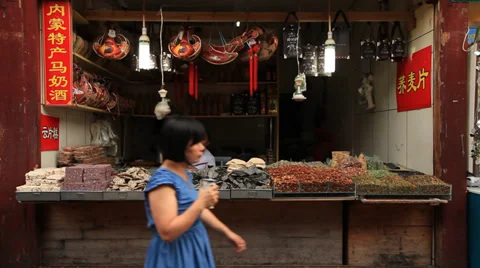 Qibao market vendor 7 Stock Footage 39633341