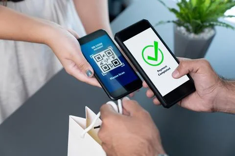 QR code is displayed on screen for cashless payment scanning. Fervent 스톡 사진