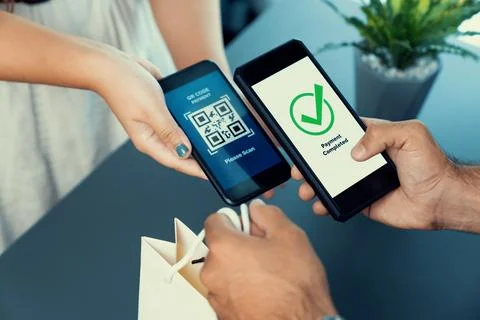 QR code is displayed on screen for cashless payment scanning. Fervent 스톡 사진