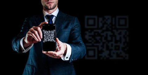Qr code mobile. Digital mobile smart phone with qr code scanner on smartphone Foto stock