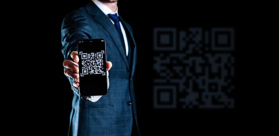 Qr code mobile. Digital mobile smart phone with qr code scanner on smartphone Foto stock