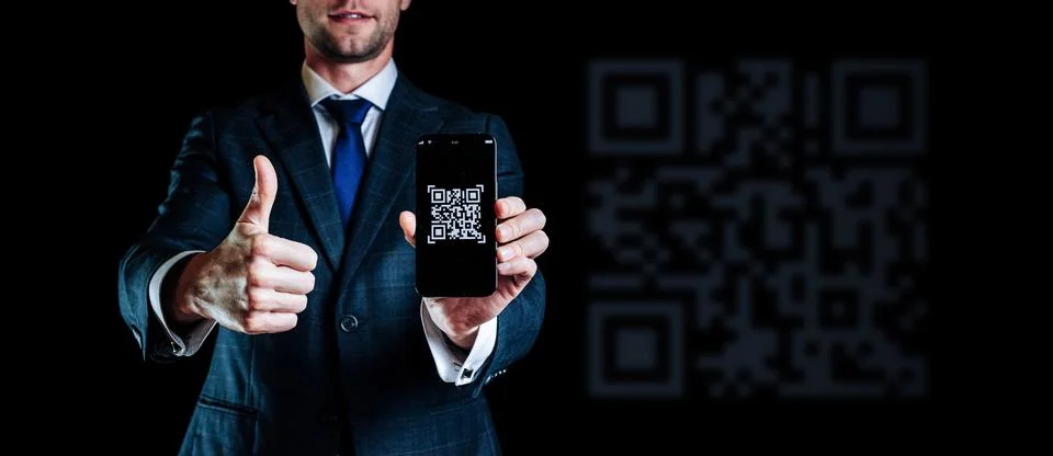 Qr code mobile. Digital mobile smart phone with qr code scanner on smartphone Foto stock