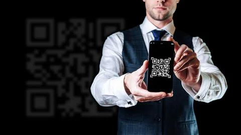 Qr code mobile. Digital mobile smart phone with qr code scanner on smartphone Foto stock