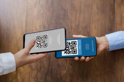 QR code payment, online shopping, E wallet, cashless technology concept. Huma Stock-Fotos