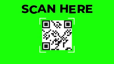 Qr code with scan here reading on green screen Video stock 311995017