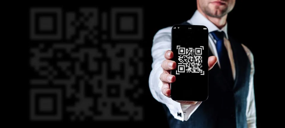 Qr code technology. Mobile smartphone screen for payment, online pay, scan Stock-Fotos