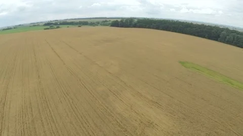Quadcopter falls from a height and breaks to the ground Vídeos de archivo 105936477