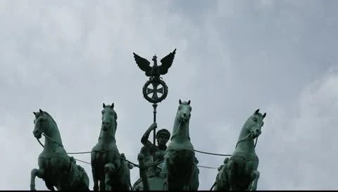 Quadriga on the Brandenburg Gate Vídeo Stock 11349327