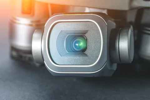 Quadrocopter with a camera, close-up. large lens flare on the camera lens Foto stock