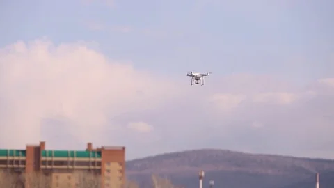 Quadrocopter. Drone. 스톡 동영상 70953264