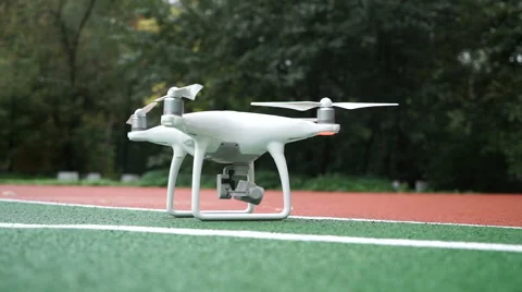 Quadrocopter while flying in the sky. the air on the camera. Video stock 68297285