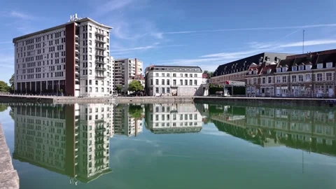 Quai du Wault historic basin in Old Lille France 스톡 동영상 344587196