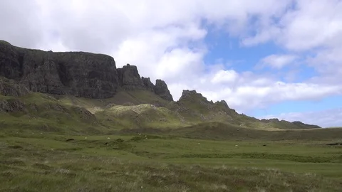 Quairaing Clouds Roll On Landscape 動画素材 94382326