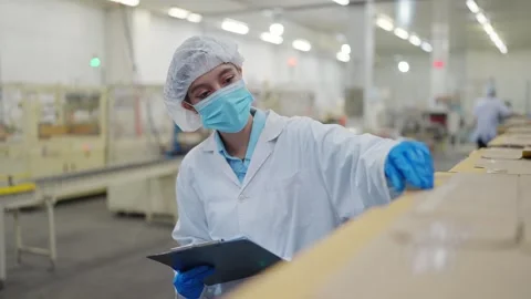 Quality Control in the Factory Видео 334908491