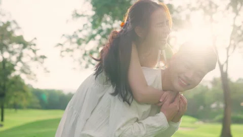 Quality sweet time vacations moment of newlywed asia young couple 스톡 동영상 261399140