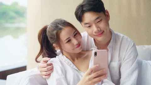 Quality sweet time vacations moment of newlywed asia young couple Stockbeeldmateriaal 263804953