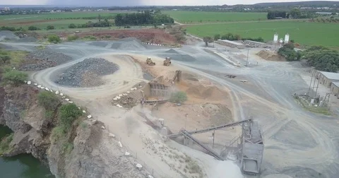 Quarry workers  Vídeo Stock 81984927