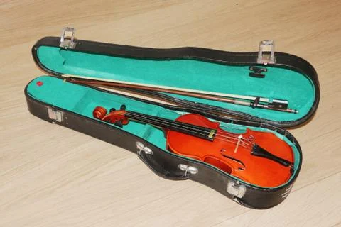 Quarter size learning violin case Stock Photos