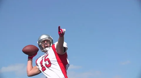 Quarterback gets ready. Vídeo Stock 54726924