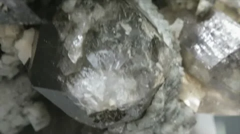 QUARTZ closeup 動画素材 12022387
