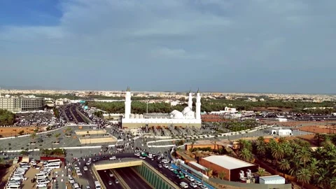 Quba Mosque 4K drone fly video - Masjid Quba in Medina, Saudi Arabia Stock Footage 305538522