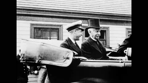 QUEBEC - 1919 - Prince Edward is driven to see government buildings in Quebec, Video stock 277339516