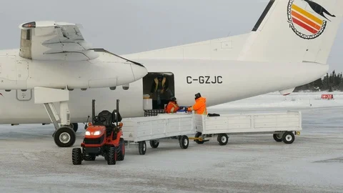 QUEBEC, CANADA – 01/13/2017: Unloading, Air Creebec Dash 8, Quebec, medium Stock Footage 92967981