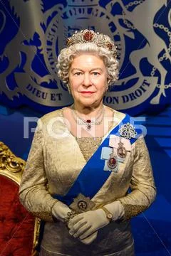 Queen Elizabeth II Figurine At Madame Tussauds Wax Museum Stock Photos