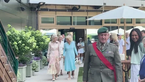 The Queen makes a surprise visit to Wimbledon Stock Footage 339000470