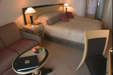 QUEEN MARY 2, 2004, Ocean liner, standard cabin, king size bed Stock Footage 20457377