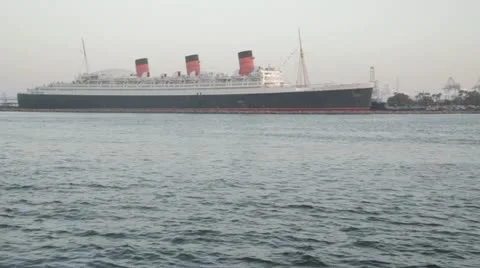 Queen Mary Stock-Footage 11412365