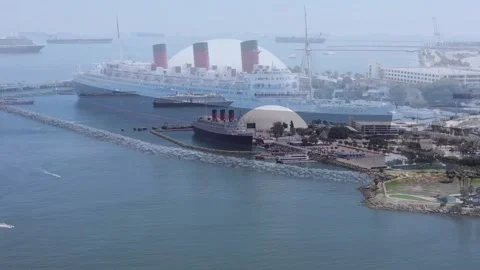 The Queen Mary in Long Beach 動画素材 206024157