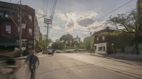 Queen St &amp; Gore Vale Ave 動画素材 52626099