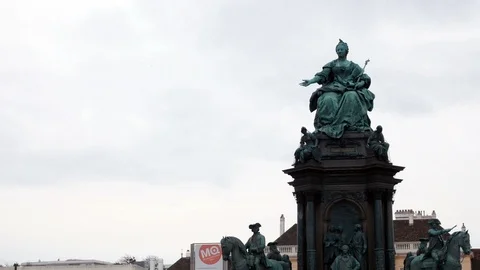 Queen vienna statue Video stock 86070674