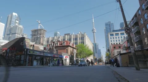 Queen West Toronto Intersection CN Tower Wide Vídeo Stock 50423026
