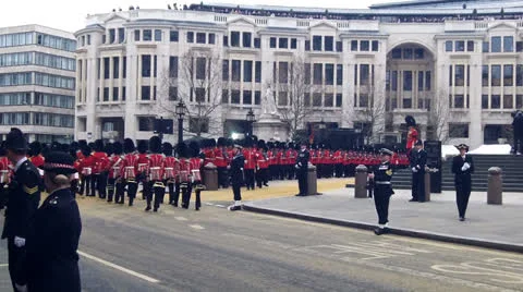 The Queens Guards Marching 動画素材 22683723