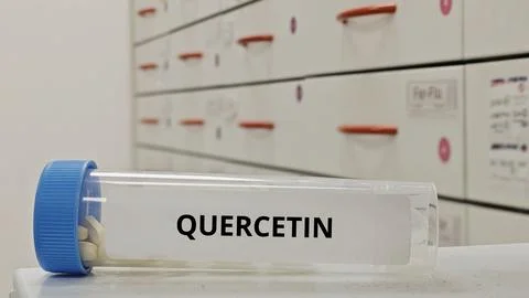 QUERCETIN tablets for support immune function and reduce inflammation Fotos de archivo