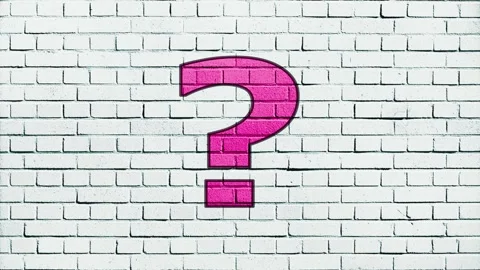 A question mark on a white wall Vídeo Stock 295582270