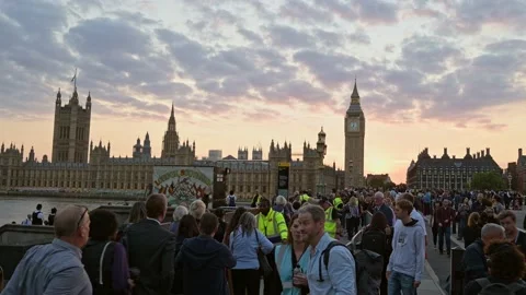 The Queue to see the Queen lying in state passes through a security checkpoin Stock Footage 212986538