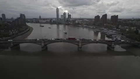 Queue of vehicles standing on bridge over River Thames Video stock 167919845